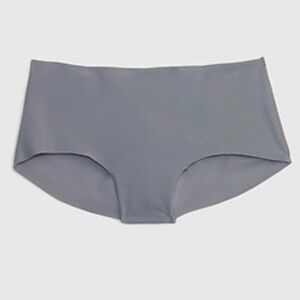 2 GAP NO SHOW HIPSTER PANTIES M